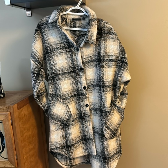 RD Style Polyester Shacket - Picture 1 of 3